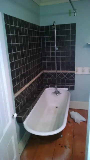 work photo from thebathtubman.com