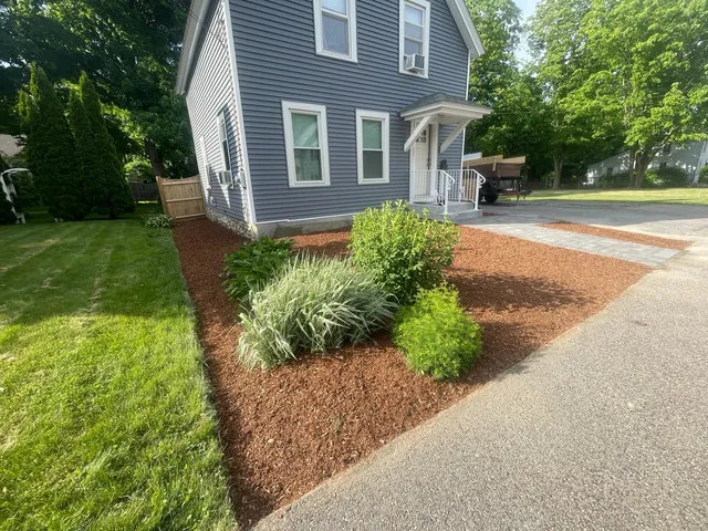 Oak Green Lawn Care & Landscaping work photo