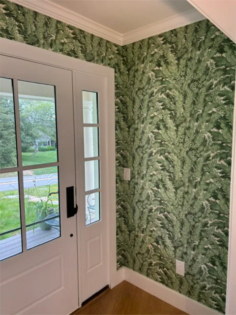 work photo from burnetterwallpaperandpainting.com