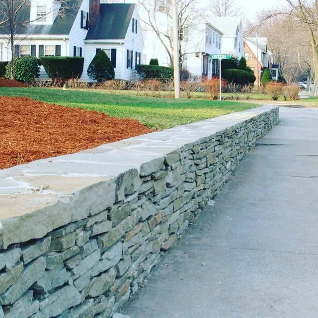 work photo from blackdiamondlandscapes.com