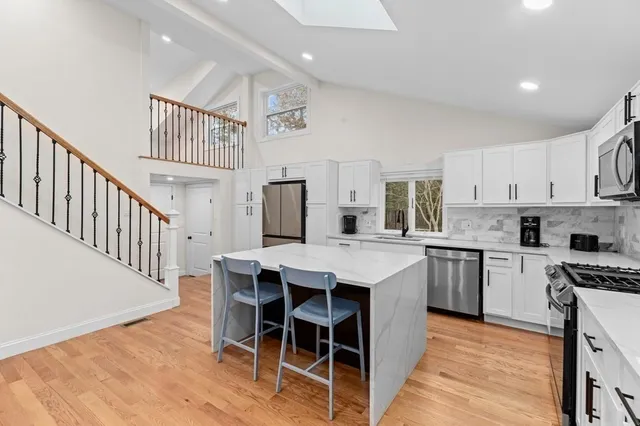 Upright Design & Build Inc work photo