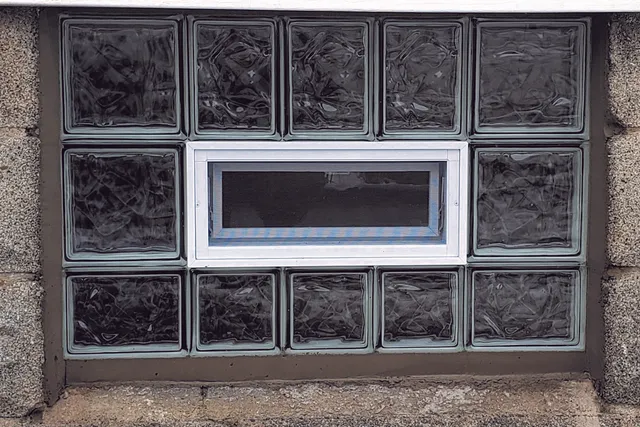 Hawkeye Glass Block