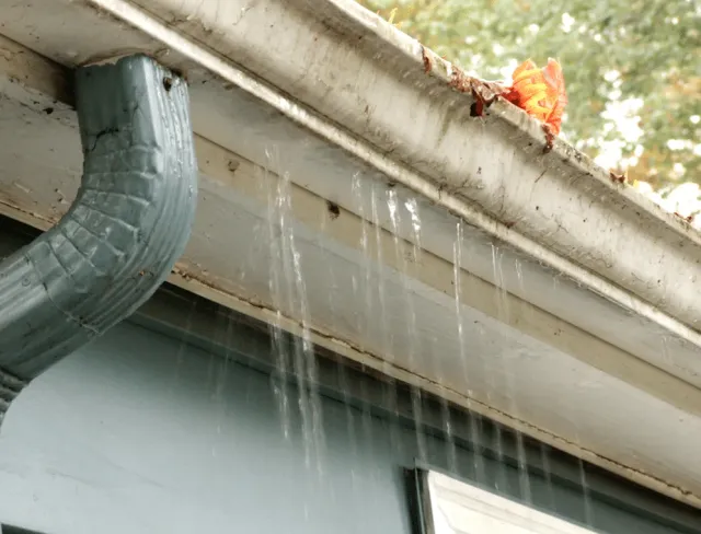 repair-leaky-gutters-arlington-ma