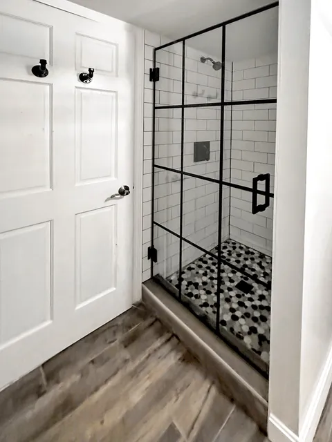 IDEAL Shower Doors work photo