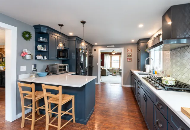 Realtor Alyssa Gager-McQuaid work photo