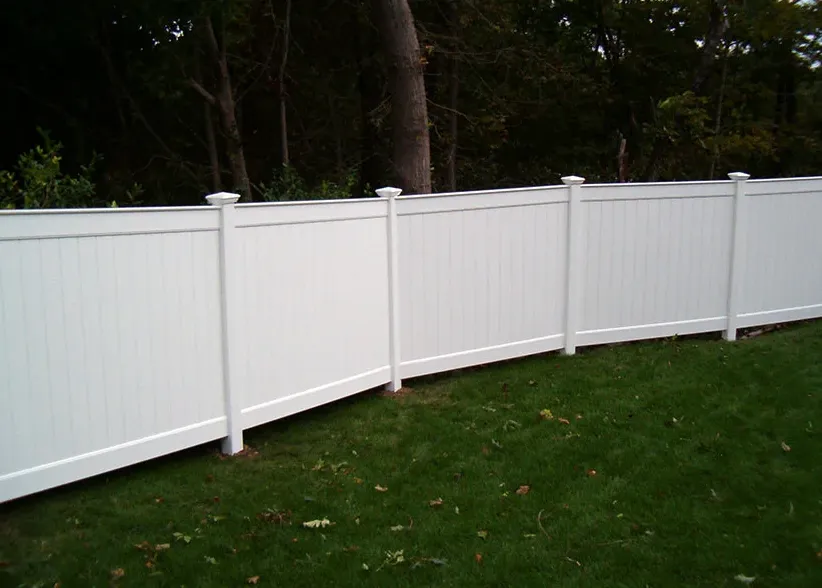 White vinyl privacy fence