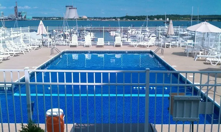work photo from aboveallpools.com