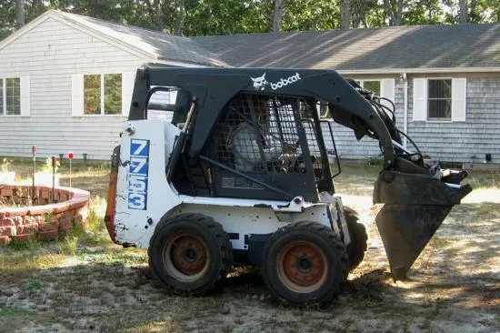 work photo from capecodtreeservices.com