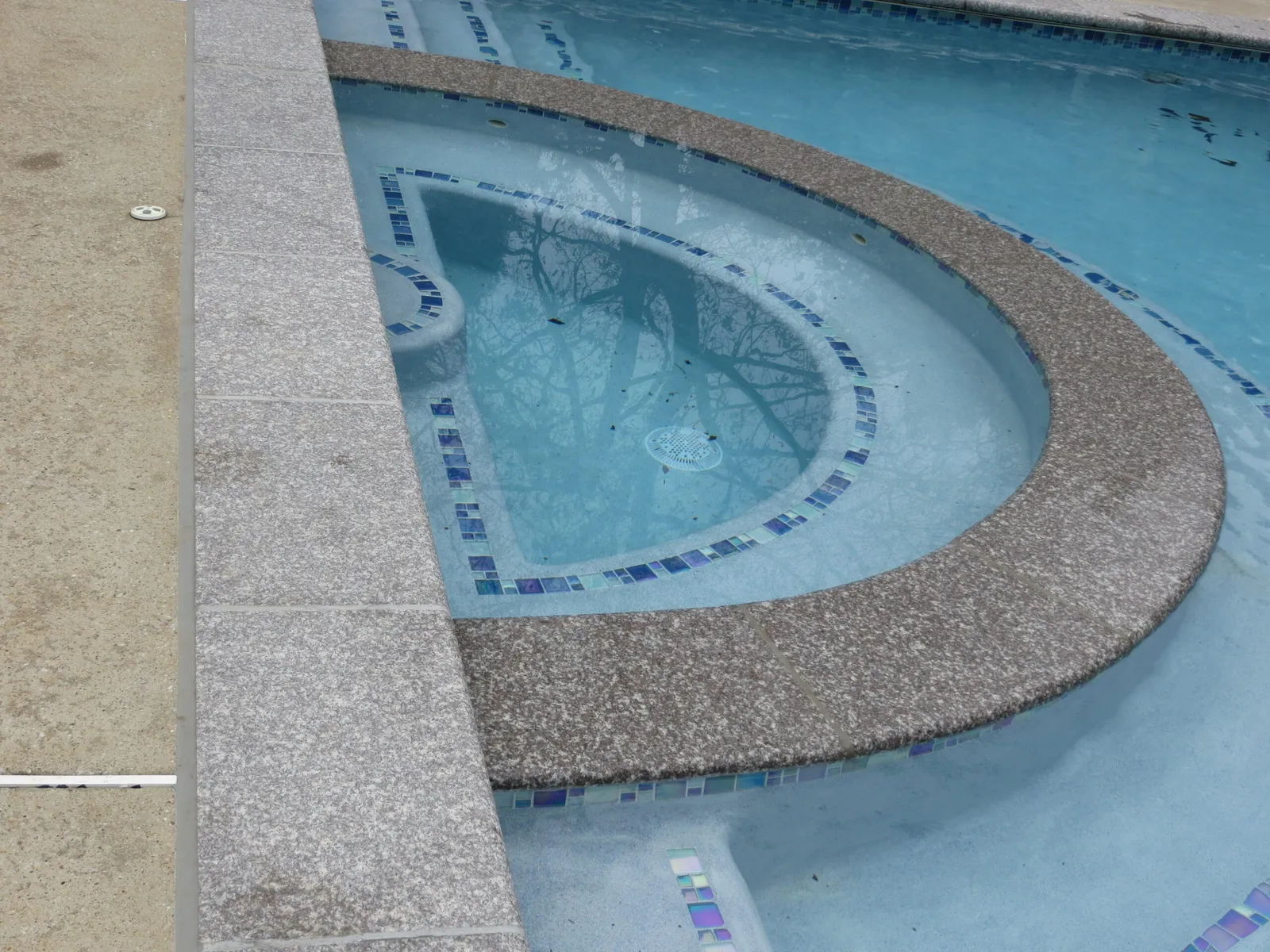work photo from gunitepoolrenovators.com