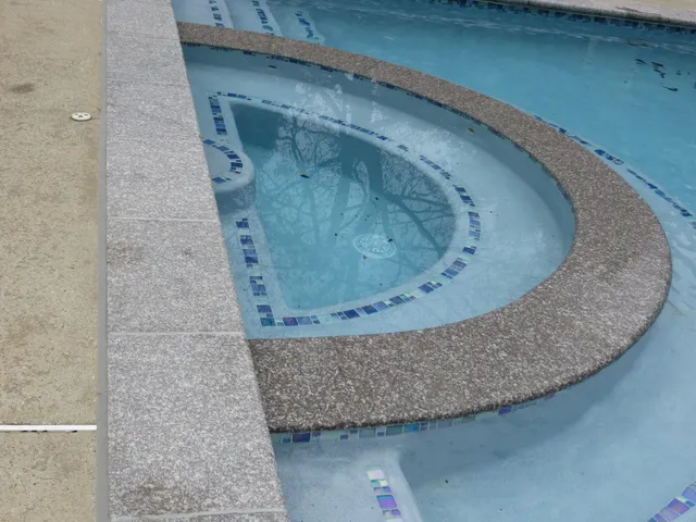 work photo from gunitepoolrenovators.com