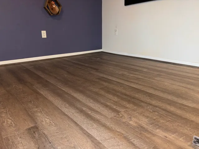 TEJEDA’S FLOOR work photo