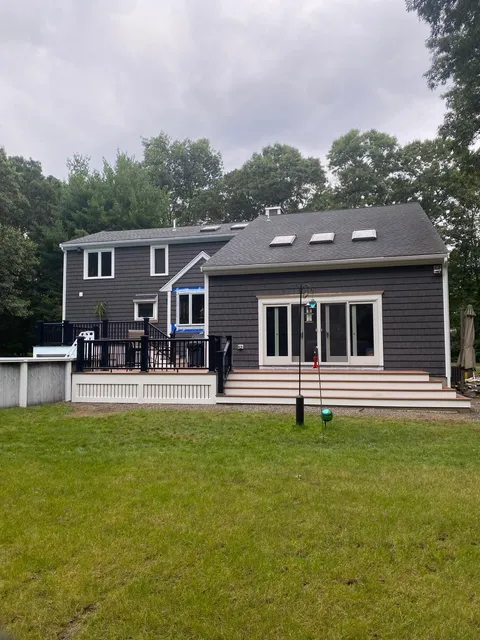 work photo from bostondecksinc.com