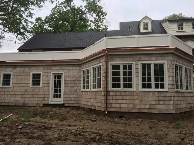 Emerald Seamless Gutters work photo