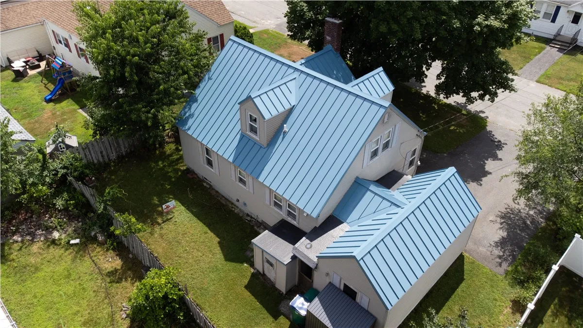 work photo from reddogsroofing.com