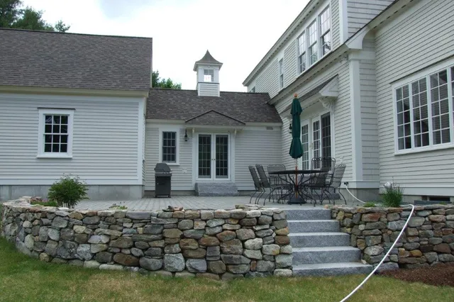 work photo from mountainsideexcavationnh.com