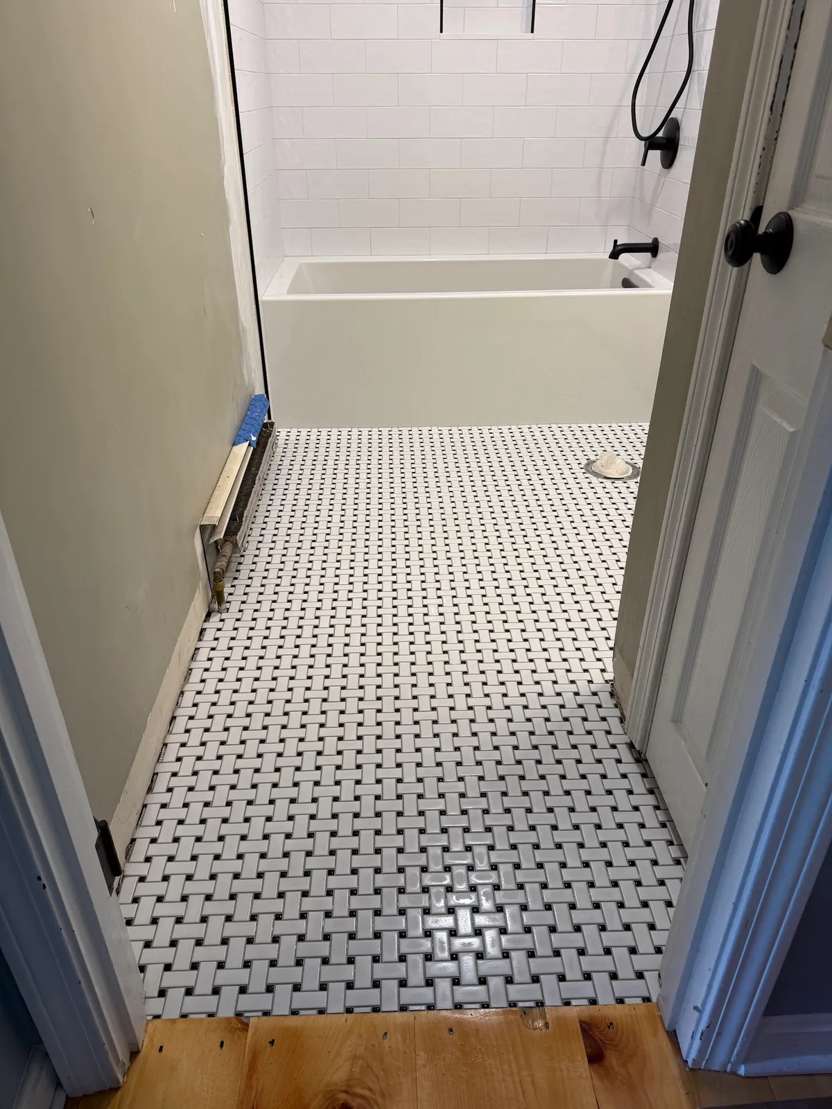 da silva tile installation & Design Inc