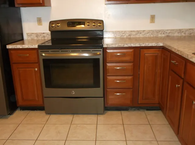 D.C. Cabinet Refacing work photo