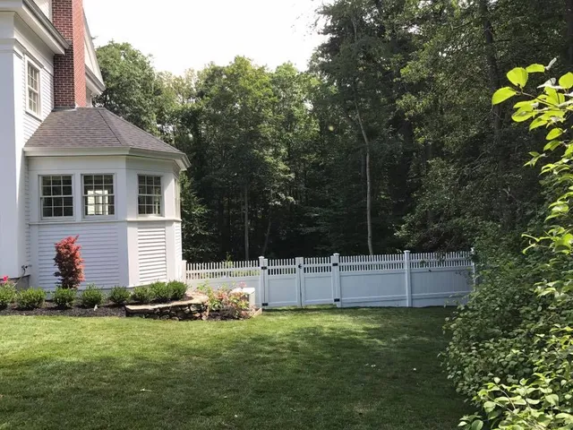 work photo from chipmanfamilyfence.com