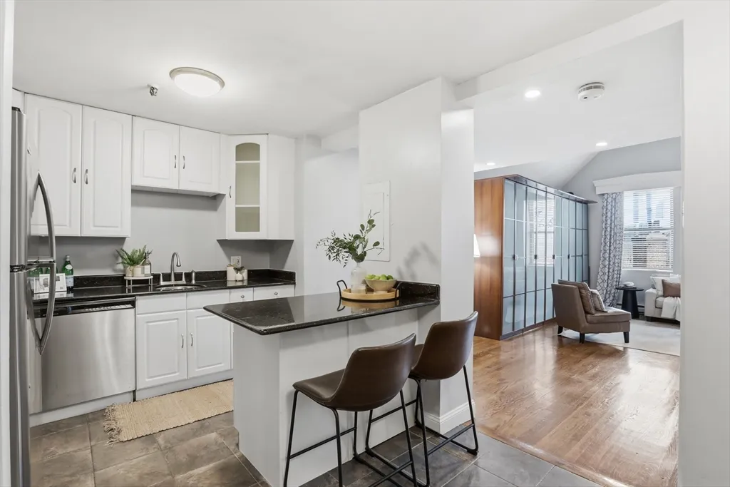 3 Appleton St # 504