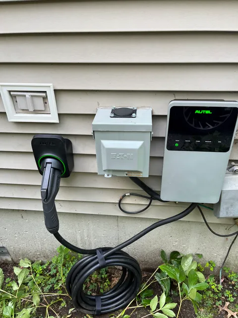 Brandon Silva Electrician work photo