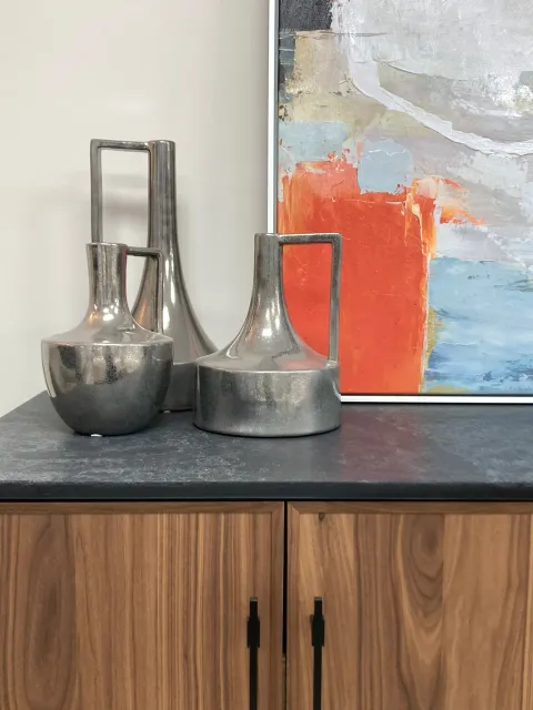 Step into our Worcester, MA showroom, featuring expertly designed interiors with a focus on modern, transitional, and classic styles. Discover curated furnishings, lighting, and accessories, perfect for completing your kitchen or bath renovation or e