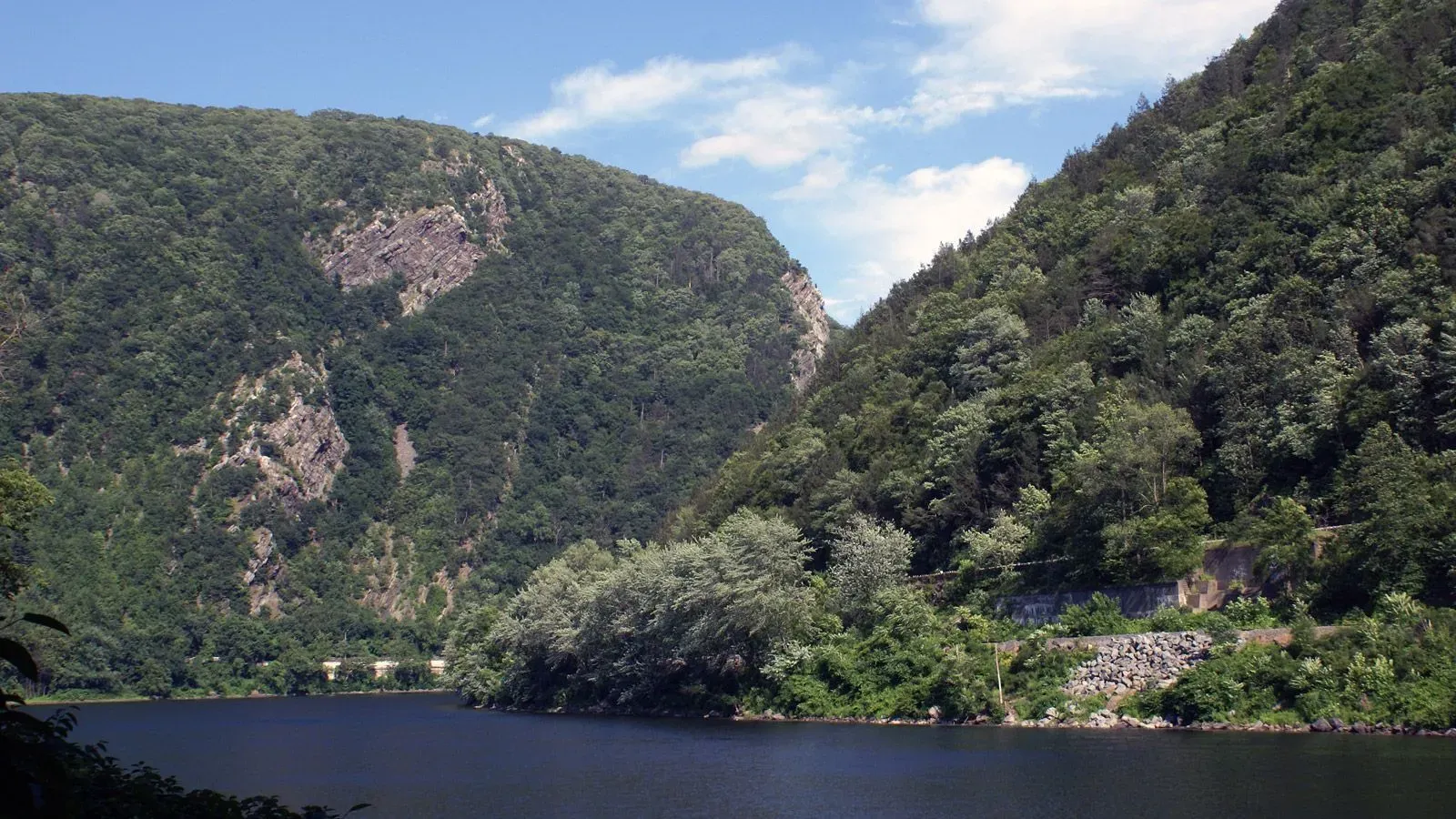 Delaware Water Gap Recreational Area-Replace Salt Dome & Repair Blue Mountain Road