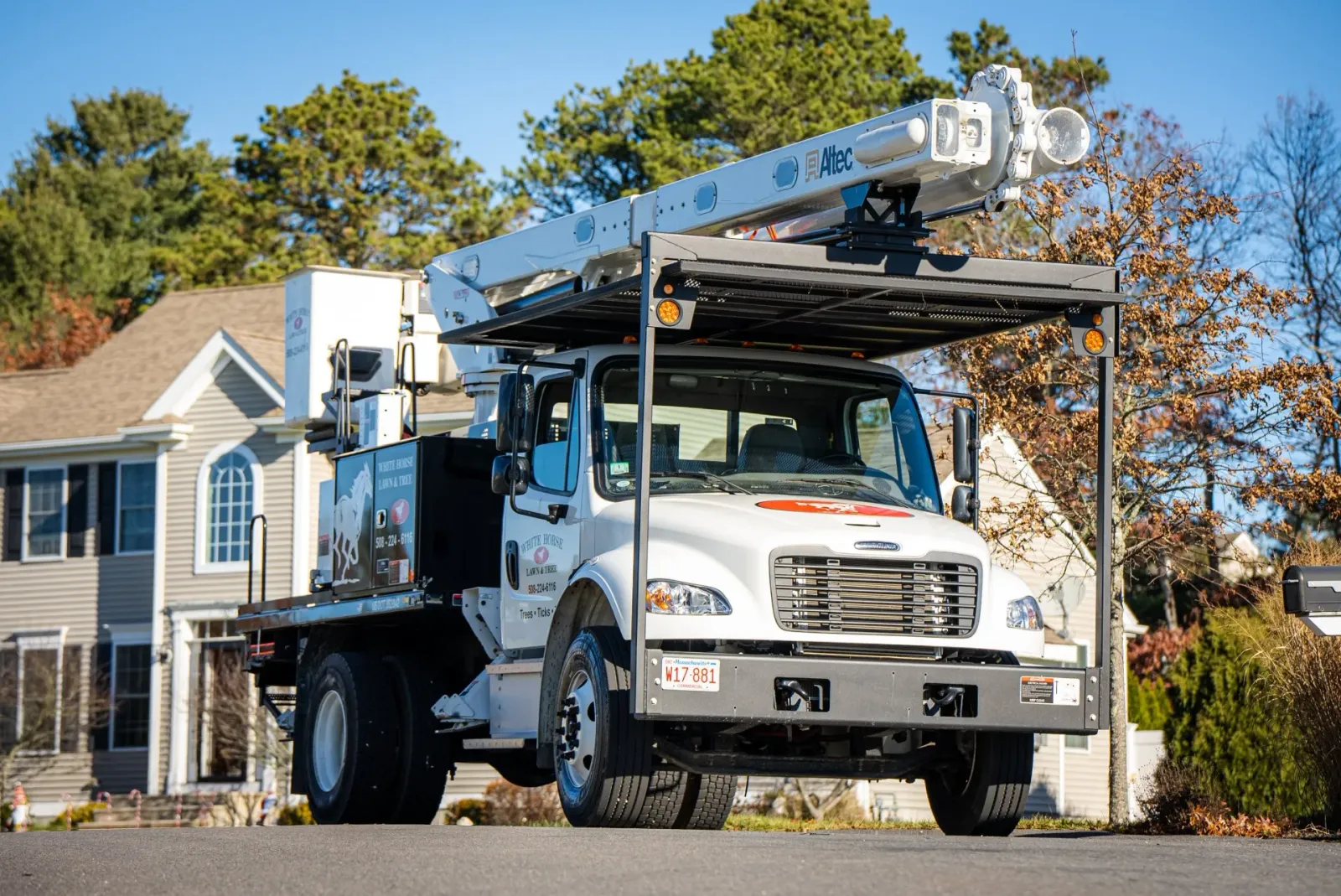 Service truck