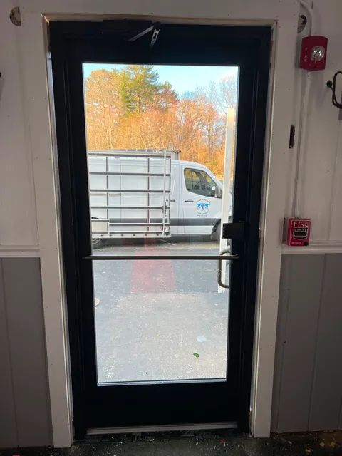 work photo from jrcustomshowerdoorglass.com