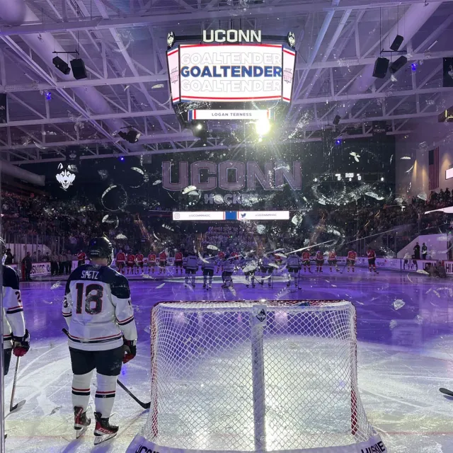 UConn HockeyMcPhee