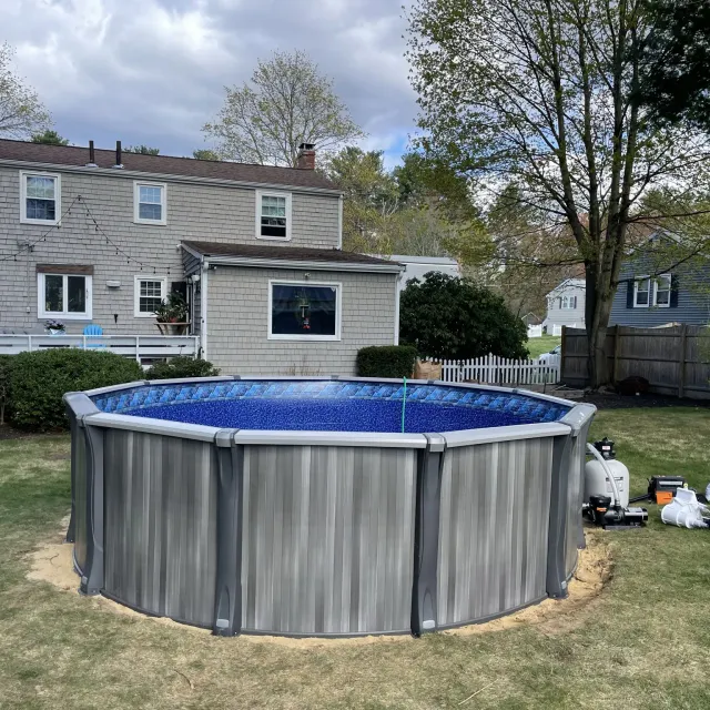 work photo from abovegroundpoolbuilder.com