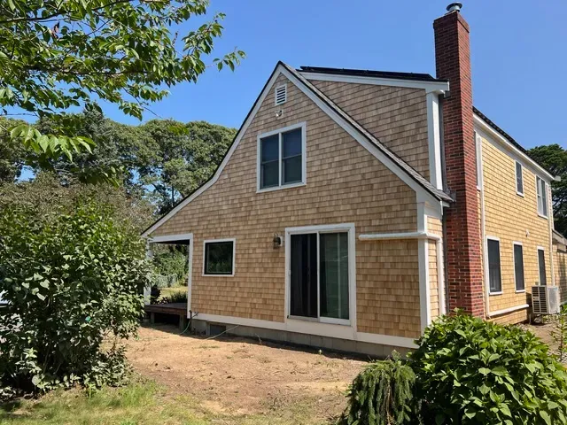Enhance your home's exterior with our top-quality vinyl siding services, offering durability and energy efficiency. Trust us to provide a beautiful, low-maintenance finish that complements any roofing style. for Seaside Roofing and Siding in Barnstable County, MA