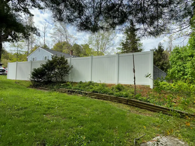 work photo from steadfastfence.com