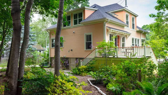 Juniper Design Build's Foursquare house renovation project outside view