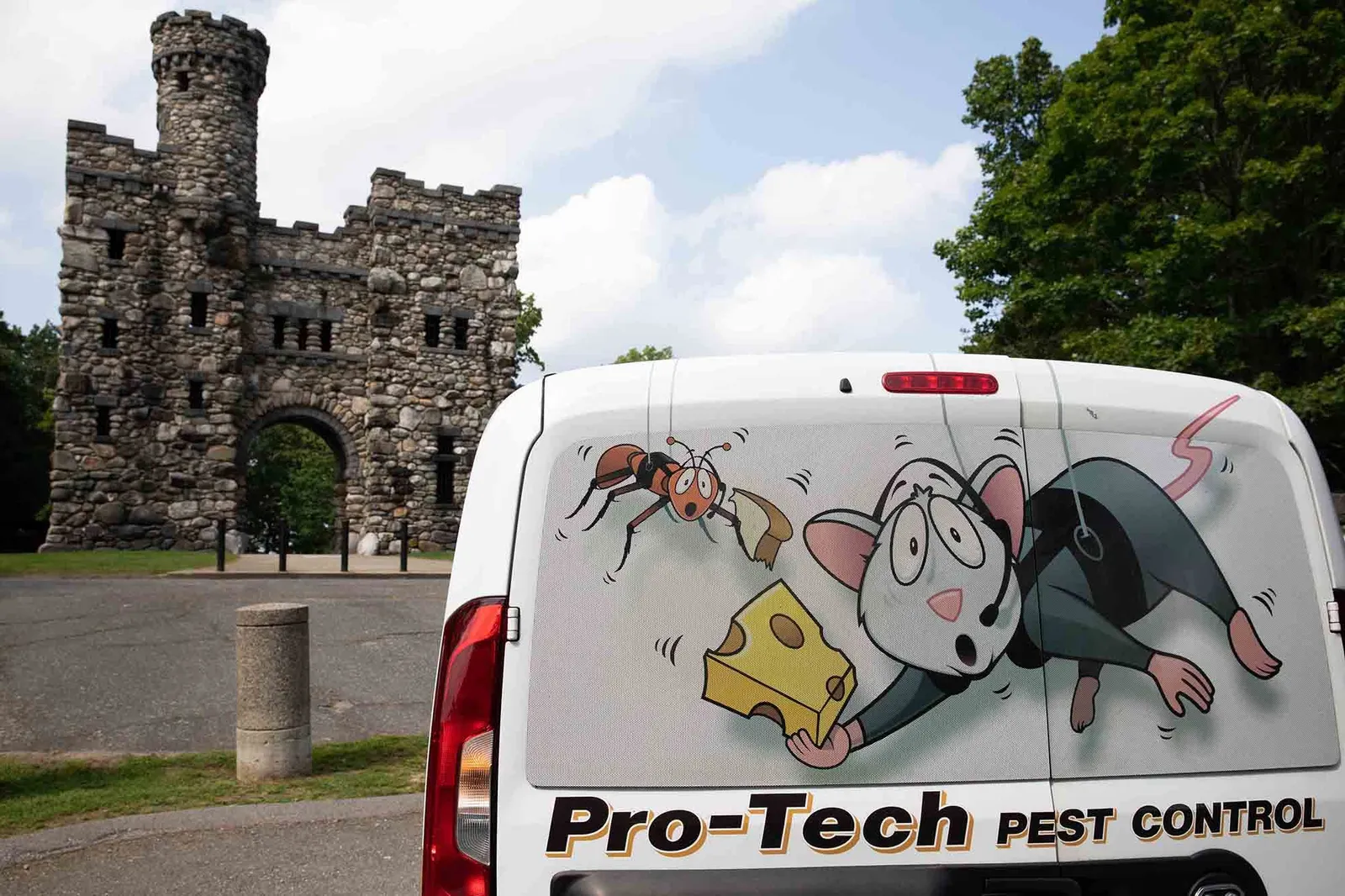 work photo from protechpestcontrol.com