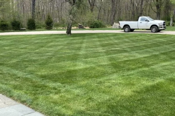 Mowing, edging and seasonal lawn care in Brookfield, CT