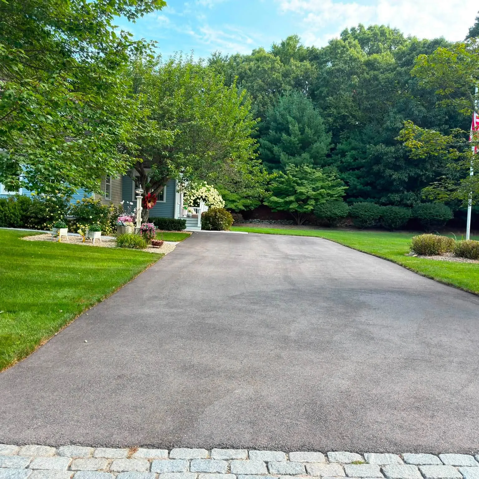 Cousin's Sealcoating & Paving researched project photo