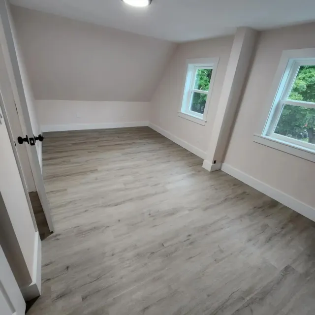 work photo from revolutionhardwoodfloor.com