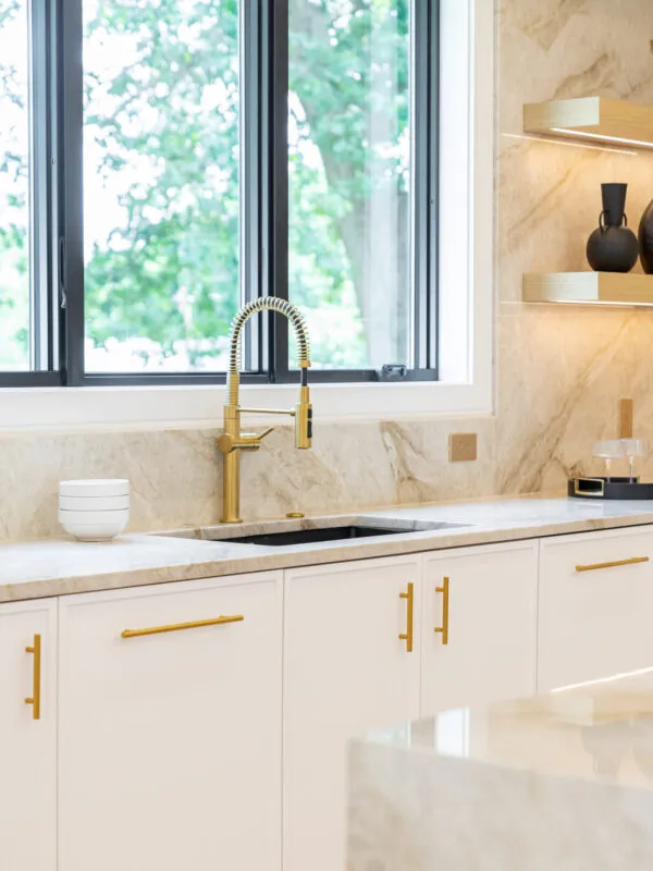 CAPA 1 KITCHEN CABINETS