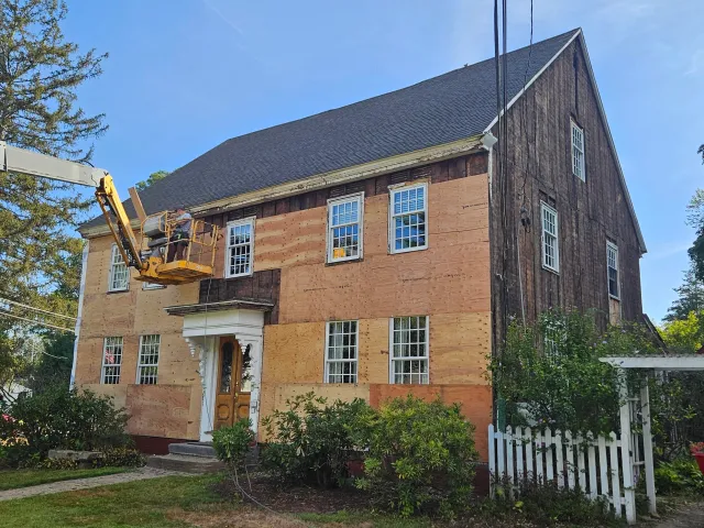 Glastonbury siding.jpg