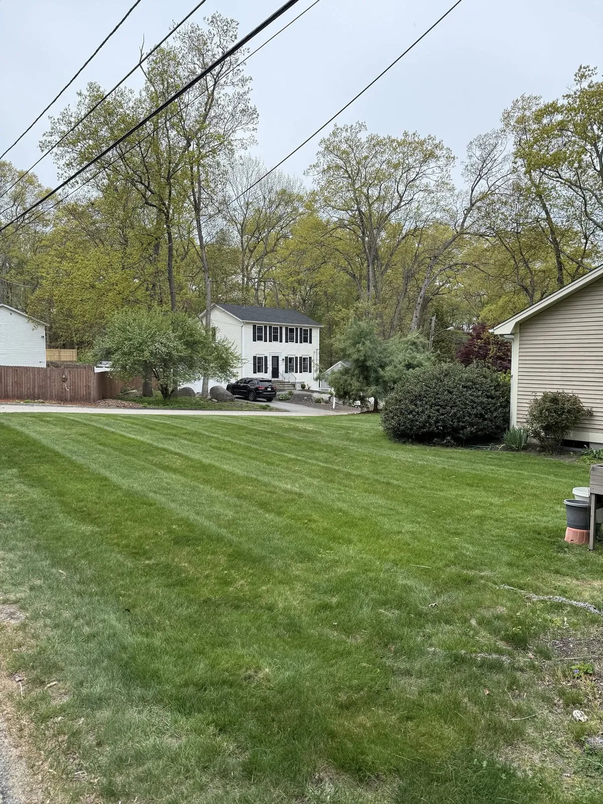 work photo from limitlesslandscapeconstruction.com