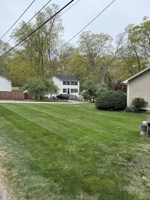 work photo from limitlesslandscapeconstruction.com