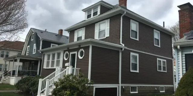 Plainville exteior painting-Brown Colonial-Highpoint Painters-800x400