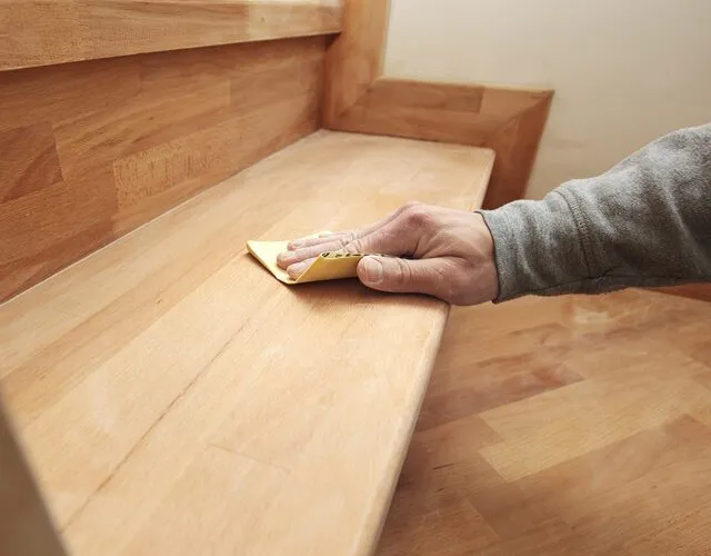 https://dmhardwoodflooring.net/wp-content/uploads/2022/01/staircase-home-640x500.jpg