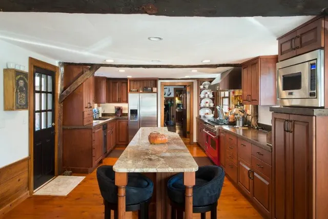 work photo from remodelnewengland.com