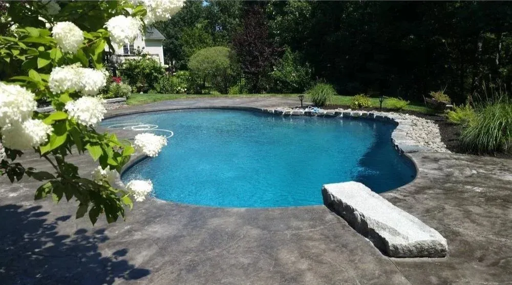 pool 2o.jpg