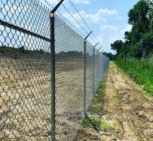 work photo from interstatefence.com