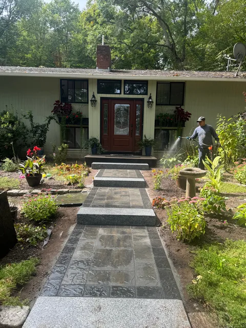 Quality Hardscape Professionals work photo