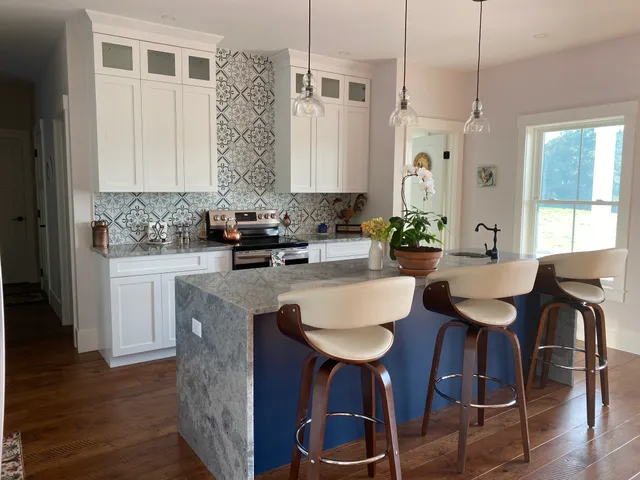 Quality Granite & Cabinets work photo