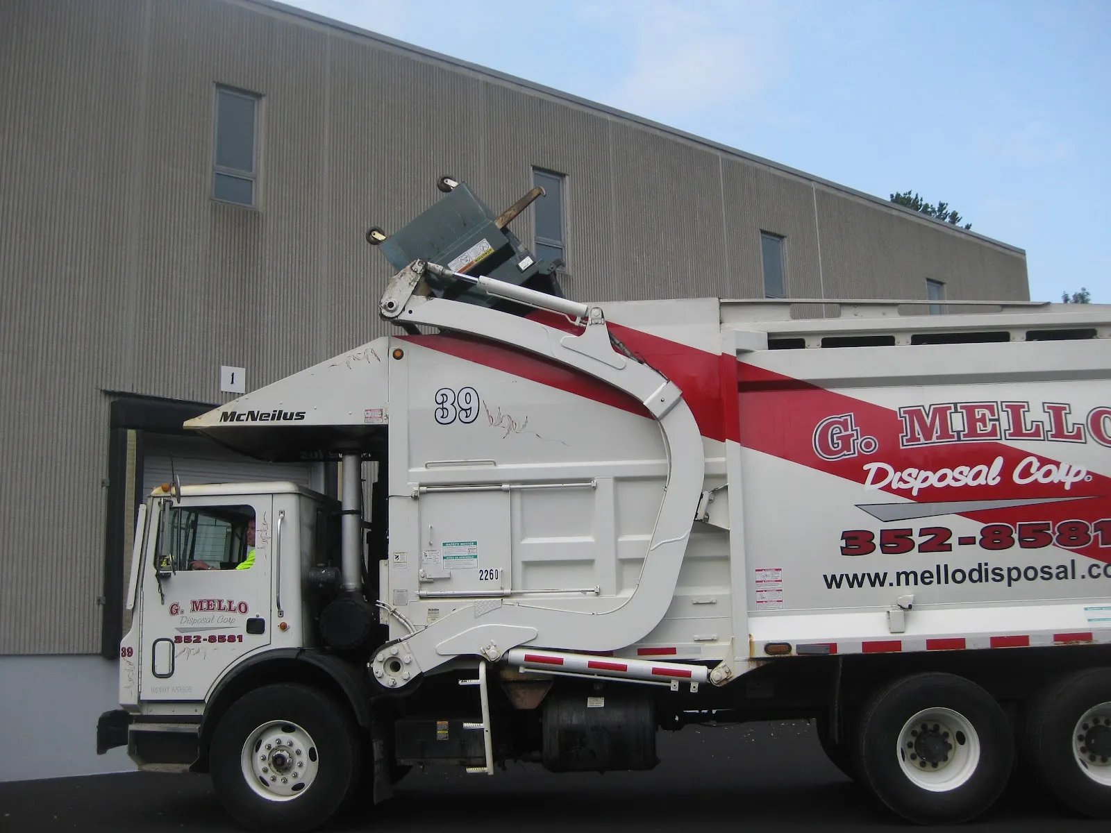 G Mello Disposal Corp (business office)