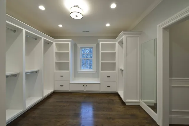 Custom closet organization